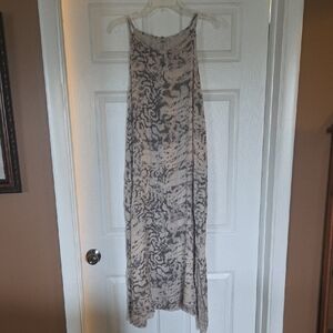 Elegant Gray Patterned Midi Dress